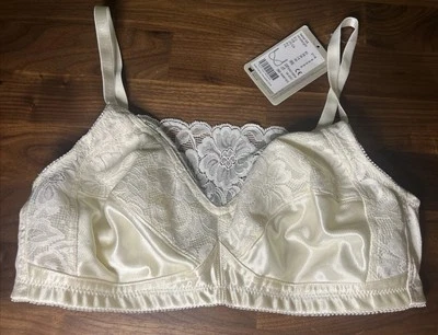 Sutiã Amoena Mastectomia 36B Marfim Bolsos Macios Estilo 2118 Isabel Levemente Forrado - Imagem 1 de 4