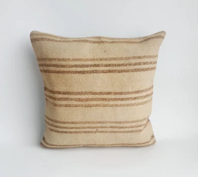 Almohada de sofá Kilim, 20x20 pulgadas, almohada boho hecha a mano, cojín étnico decorativo Foto 1 de 4