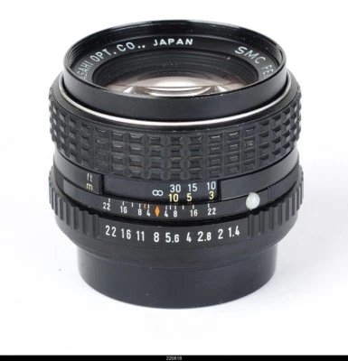 Lente SMC Pentax 1,4/50 mm para Pentax K Foto 1 de 3