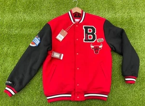 NWT Chicago Bulls Retro 1996 NBA Basketball Mens Letterman Button Jacket Large - Picture 1 of 16