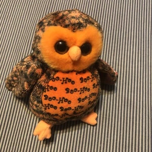 Ty Beanie Baby Boo Hoo Owl, retired 2006 Hallmark Halloween with tags, 5" high - Picture 1 of 4