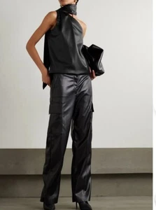 schwarzes Tanktop klein - Bild 1 von 4