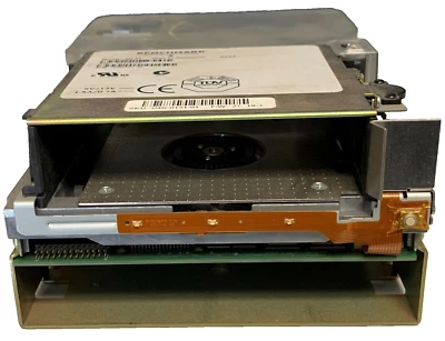 Benchmark DLT1 External Tape Drive Model DLT1e 000291-16 - Image 1 of 4