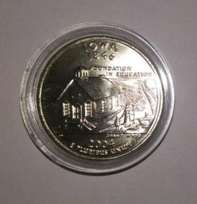 2004 D - Iowa State Quarter (UNCIRCULATED) + COIN CAPSULE!  - Image 1 of 2