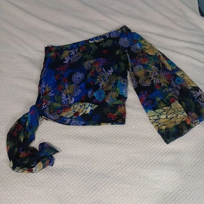 Blusa Floral Vibrante Manga Una Rampage Talla Xs Floral Maximalista Salir Top Foto 1 de 4