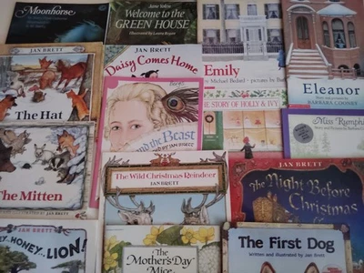 Lot of 15 Jan Brett & more kids picture story books The Hat Mitten Christmas etc - Image 1 of 4