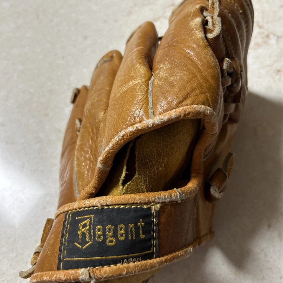 Vintage Regent Baseball Glove Model LL83 Right Hand Throw  - Image 1 of 4