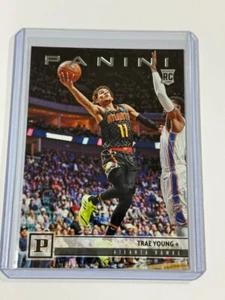 Novato Trae Young 2018-19 Panini Chronicles 131 radiocontrol - Imagen 1 de 2