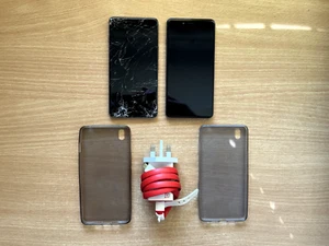 2 x OnePlus X (E1003) Black Android Phones | Read Desc - Afbeelding 1 van 6
