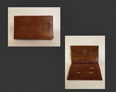 Billetera de cuero texturizado bronceado con estampillas y tarjetas de nota de caballeros vintage de la década de 1960 Foto 1 de 4