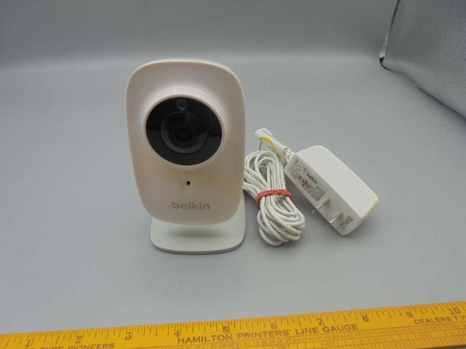 Belkin F7D7606v1 NetCam HD Wi-Fi Camera w/ AC Adapter - Image 1 of 1