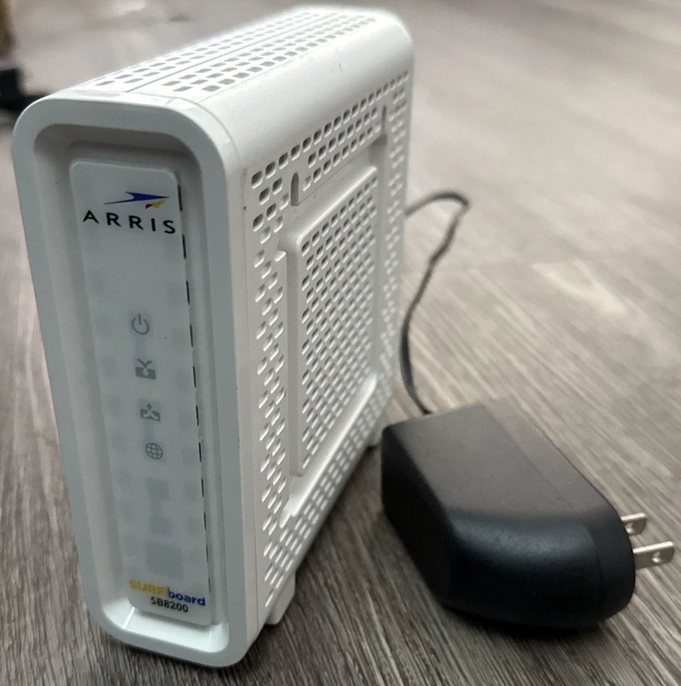 Motorola surfboard SB8200 cable modem - Image 1 of 1