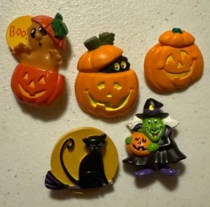 Vintage Menge 5 Halloween Brosche Anstecknadel Punze Kürbis Geist Katze Hexe Herbst - Bild 1 von 12