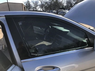 2010-2014 MERCEDES BENZ C250 Right Front Passenger Door 988U Silver W204 Sdn 689 Foto 1 de 4