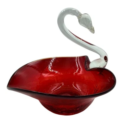 Kanawha Rubi Vermelho Arte Vidro Tigela Cisne UV Reativo Transparente Etiqueta de Pescoço Dunbar WV - Imagem 1 de 4