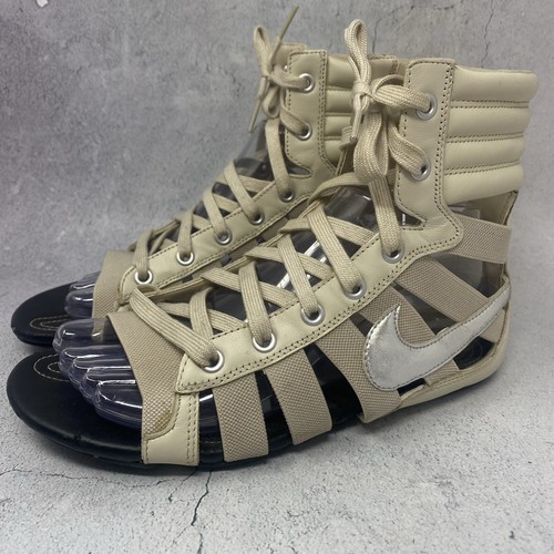 Sandali Nike beige in pelle con cinturino gladiatore stringati da donna taglia 7 5 M