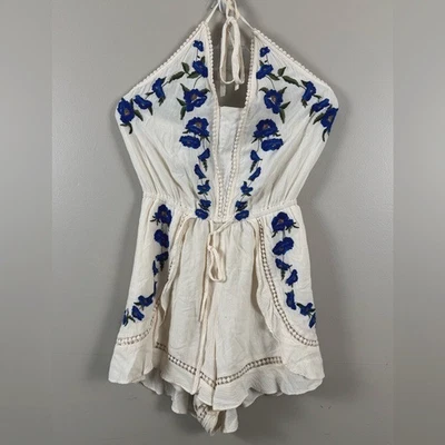 Mameluco mediano American Eagle para mujer marfil bordado floral boho cottagecore Foto 1 de 4