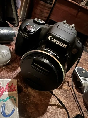 Cámara digital Canon PowerShot SX50 HS 12,1 MP con estuche, batería, cargador Foto 1 de 4