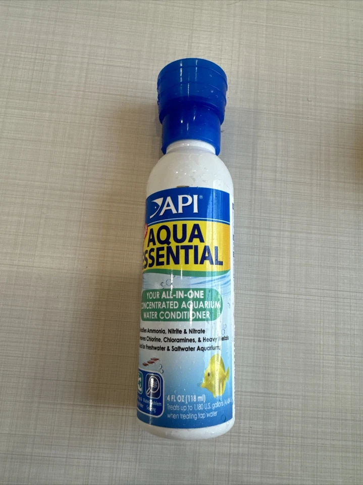 API AQUARIUM PHARMACEUTICALS AQUA ESSENTIAL WATER CONDITIONER  4 oz Exp 06 2024 - Image 1 of 1