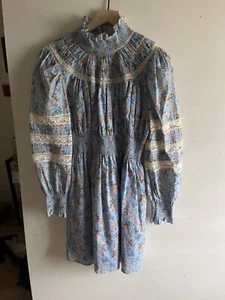 Hunter Bell dress, Ryan dress beautiful blue with tiny flowers - Picture 1 of 5