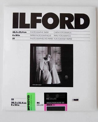 Nuevo de Lote Antiguo Ilford Multigrado III RC Deluxe Brillante 8 x10 Papel 25 Hojas Foto 1 de 4