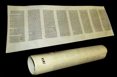 SMALL & RARE SCROLL TORAH BIBLE MANUSCRIPT VELLUM  100-150 years old from Italy. - Image 1 of 4