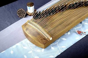 桐色宜人 'Pleasing Paulownia' 39.4'' 100cm Travel Size Guzheng with Matte Finishing - Picture 1 of 4
