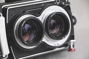 UV Filter / Lens Hood for Rolleiflex Bay 1 I Bay-1 3.5A 3.5B 3.5MX T Rolleicord - Picture 1 of 16