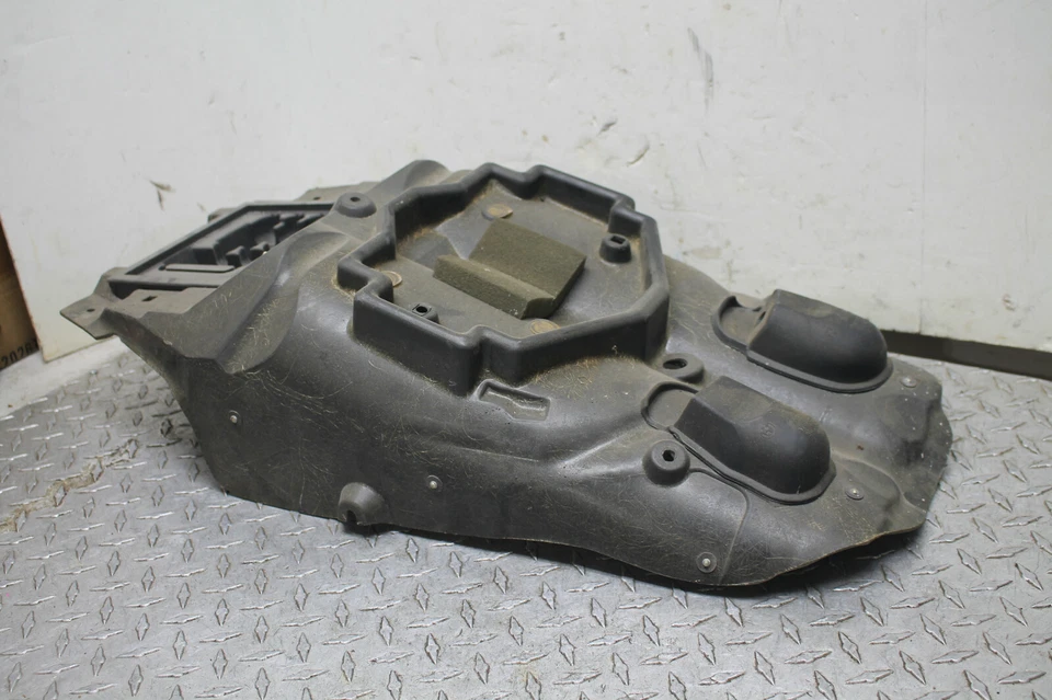 Guardabarros trasero BMW R1100S serie R1100 1997-2004 interior 52.53 2.328.421 Foto 1 de 4