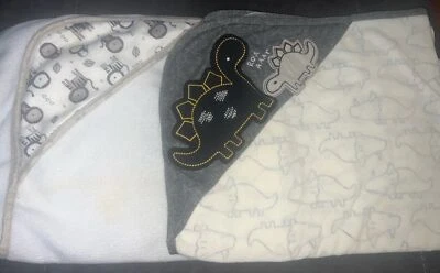 Juego de 2 toallas con capucha, leones y dinosaurios para bebé niño pequeño niño Foto 1 de 4