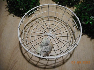 Deko Draht Korb Weiß  : 24,5x8x19 cm Metallkorb Drahtkorb Aufbewahrungskorb - Bild 1 von 3