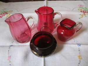 SMALL COLLECTION OF CRANBERRY GLASS JUGS & RUBY GLASS BOWL - Picture 1 of 8