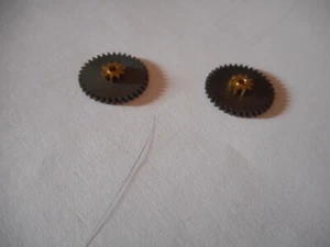 2 new Marklin 23247 cogwheels (Beisatzrad) - Picture 1 of 3