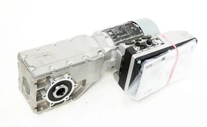 Lenze G50BB124MHBR2C 0,55kW 400V i=52,51 + E84DGDVB55142PS Umrichter -unused- - Bild 1 von 7