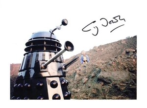 Doctor Who Autograph: CY TOWN (Planet of the Daleks) Signed Photo - Imagen 1 de 1