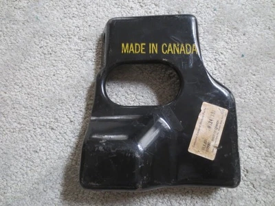 Buick Regal Century 1973 NOS LH parachoques trasero soporte central 1241391 Foto 1 de 4