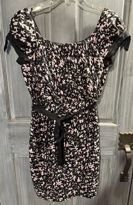 Vestido para mujer Milly Of New York estampado de seda, mangas con lazo-rosa/negro-faja-talla 6 Foto 1 de 4