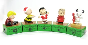 Hallmark 2017 Peanuts Tanzparty Musik & Bewegung mit 5 Figuren getestet & funktionsfähig - Bild 1 von 6