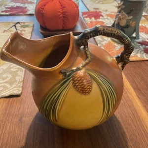 Roseville Art Pottery “ Pine cone “ Brown Ice - Lip Pitcher 1321, in 1939 - Bild 1 von 11