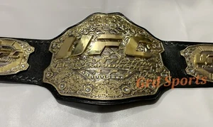Cinturón UFC Ultimate Fighting Wrestling Championship 4 mm zinc doble chapado en oro - Imagen 1 de 8