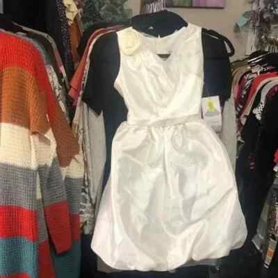 Nuevo con etiquetas Vestido Marfil Edición Rara Niñas Talla 12 Boda Recital Pascua Foto 1 de 4