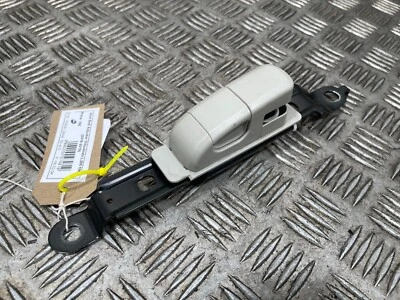 MITSUBISHI L200 2.4L MK5 2015-2019 Seat Belt Adjuster LH/RH 7005A129HA GENUINE — 第 1/4 张图片