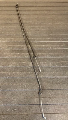 Cable de liberación de asiento plegable delantero derecho Mercedes-Benz - 209-910-01-74 - para MBZ CLK Foto 1 de 4