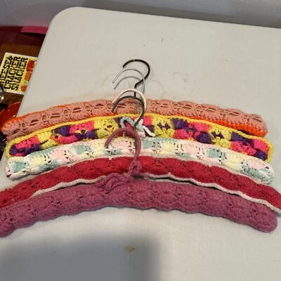 Cabides de crochê coloridos vintage feitos à mão (5) - Imagem 1 de 3