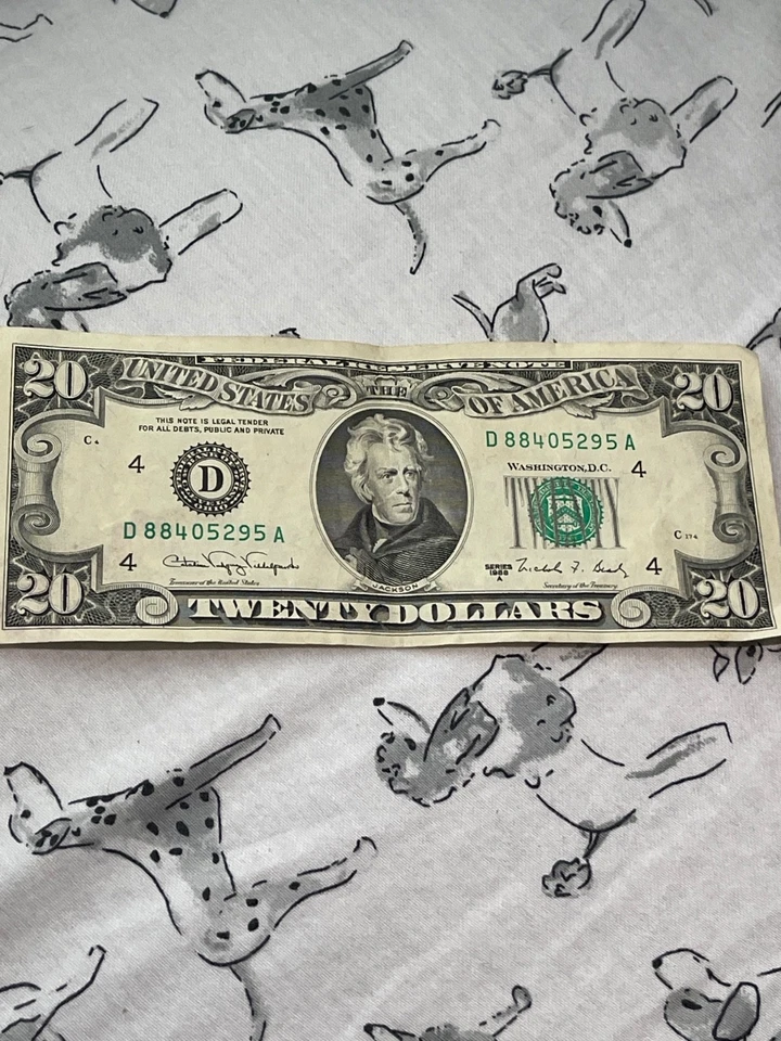 old 20 dollar bill 1998 A - Image 1 of 2