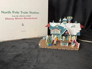 Disney Winter Wonderland North Pole Train Station Danbury Mint Christmas Village - Picture 1 of 9
