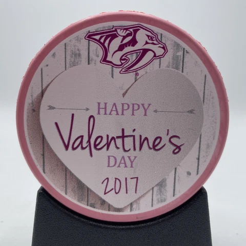 NASHVILLE PREDATORS 2017 HAPPY VALENTINES DAY HOCKEY PUCK LIMITED EDITION NEW Cover