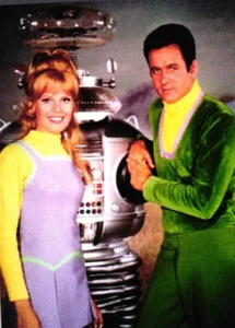 Tarjeta de novedad de programa de televisión personalizado Lost in Space - Imagen 1 de 4