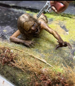 Rare  The Walking Dead Zombie 1/6  Acition Figure Limited Edition - Picture 1 of 7
