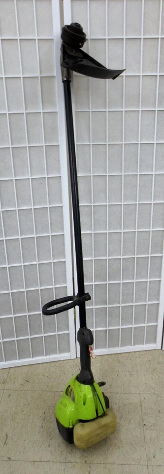 POULAN P4500 17 英寸 25CC 气体供电绳修剪器 DNT BK-6 — 第 1/4 张图片